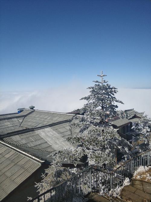 峨眉最佳参观时间?峨眉山与峨眉山市气温差多少-图3 峨眉最佳参观时间?峨眉山与峨眉山市气温差多少-图3