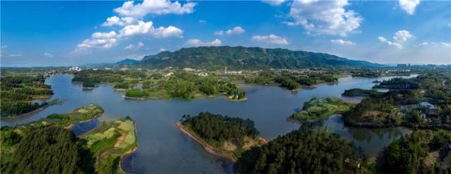 大足龙水湖夏天热不?重庆大足气温多少-图3 大足龙水湖夏天热不?重庆大足气温多少-图3