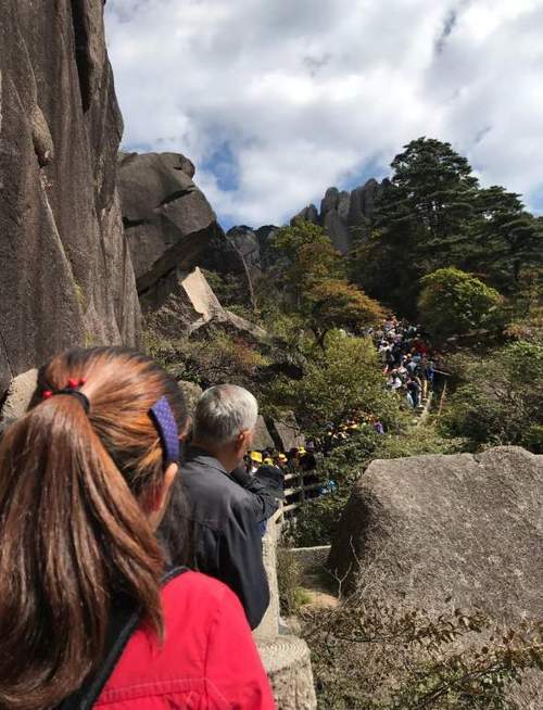 5月份黄山旅游穿衣攻略?黄山5月份温度大概在多少度-图1 5月份黄山旅游穿衣攻略?黄山5月份温度大概在多少度-图1
