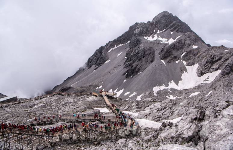 六月的玉龙雪山冷吗?6月丽江多少度-图2 六月的玉龙雪山冷吗?6月丽江多少度-图2
