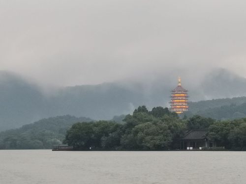 七月份的杭州下雨多吗?七月份的杭州多少度-图3 七月份的杭州下雨多吗?七月份的杭州多少度-图3