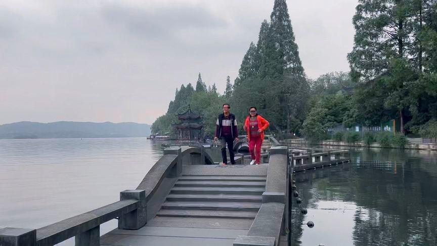 五月份去杭州西湖穿什么衣服?杭州五月份大约多少度-图3 五月份去杭州西湖穿什么衣服?杭州五月份大约多少度-图3