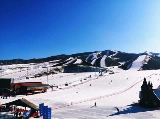 滑雪场温度多少合适?张家口崇礼最冷多少度-图1 滑雪场温度多少合适?张家口崇礼最冷多少度-图1