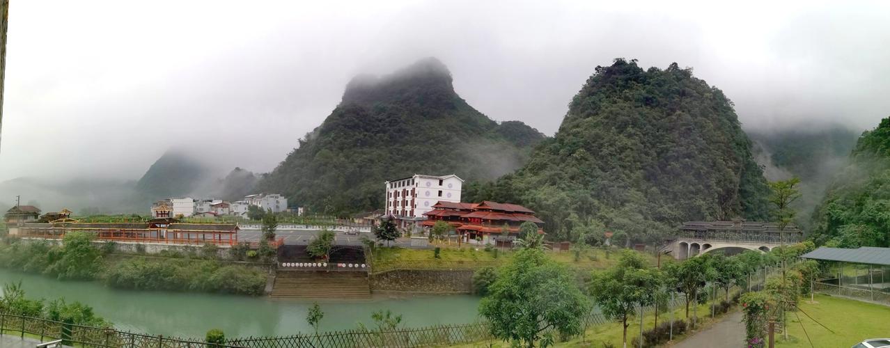 广西河池市环江县有哪些旅游景点?广西环江明伦医院号码是多少-图2 广西河池市环江县有哪些旅游景点?广西环江明伦医院号码是多少-图2
