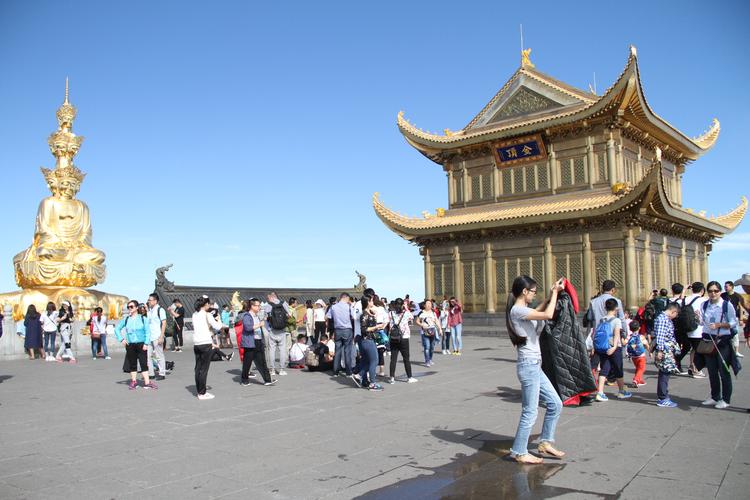 峨眉山金顶的海拔高度?峨眉山9月份天气晴天多少天-图3 峨眉山金顶的海拔高度?峨眉山9月份天气晴天多少天-图3