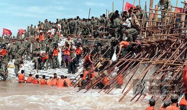1998年洪水和汶川地震哪个严重?08洪水死多少人-图1 1998年洪水和汶川地震哪个严重?08洪水死多少人-图1