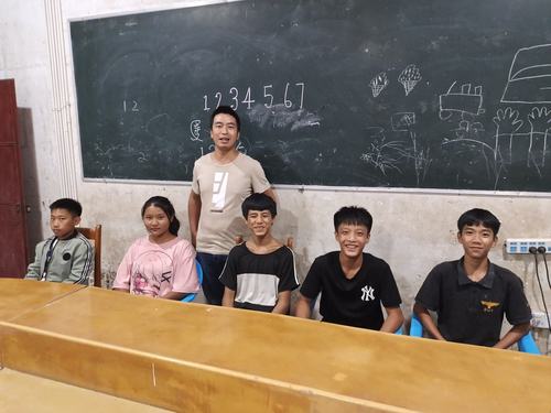 云南绿春县有多少个乡镇?绿春县三猛乡中学多少学生-图1 云南绿春县有多少个乡镇?绿春县三猛乡中学多少学生-图1