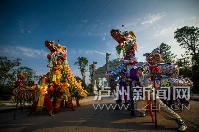 泸州人民过春节的一些习俗?四川泸州过年多少度-图1 泸州人民过春节的一些习俗?四川泸州过年多少度-图1