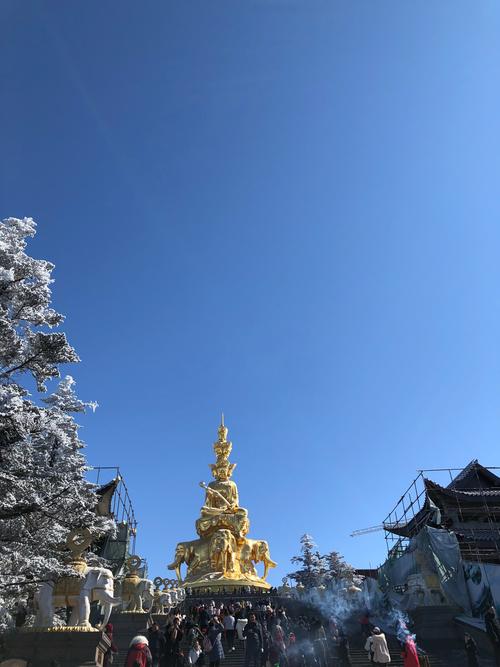 峨眉山山顶气候?冬季峨眉山山顶温度有多少-图2 峨眉山山顶气候?冬季峨眉山山顶温度有多少-图2