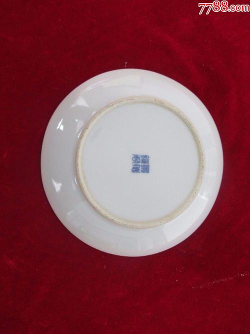 景德镇的瓷跟德化的瓷有什么区别?景德镇往年最低温度是多少-图1 景德镇的瓷跟德化的瓷有什么区别?景德镇往年最低温度是多少-图1