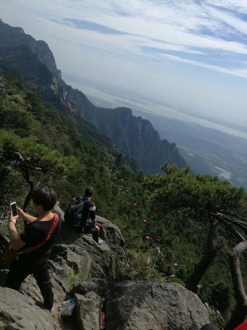 为什么山顶反而温度低?庐山今天气压多少-图2 为什么山顶反而温度低?庐山今天气压多少-图2