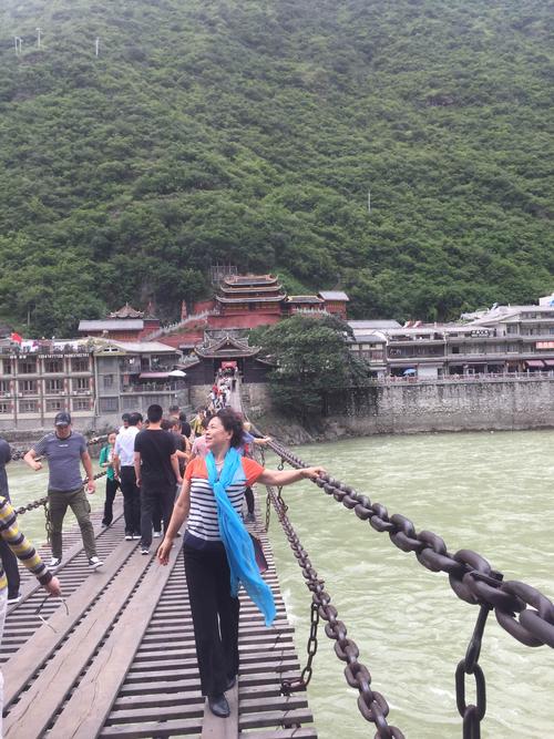 成都到泸定沿途景点?泸定岚安海拔高度是多少米-图3 成都到泸定沿途景点?泸定岚安海拔高度是多少米-图3