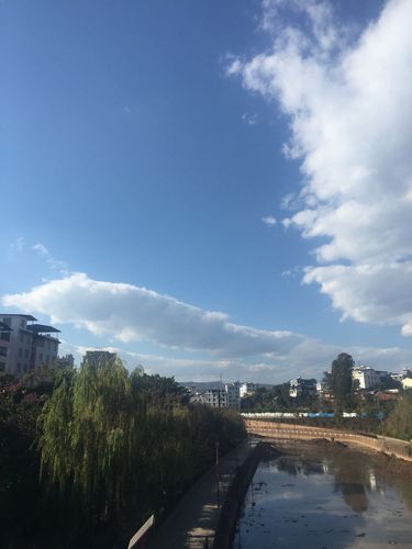 云南楚雄冬季哪几个月?今天楚雄州气温是多少度-图2 云南楚雄冬季哪几个月?今天楚雄州气温是多少度-图2