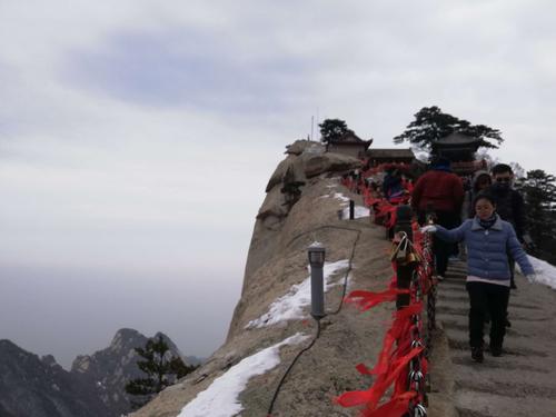 8月底华山白天山顶温度?华阴历史上最低温是多少-图3 8月底华山白天山顶温度?华阴历史上最低温是多少-图3