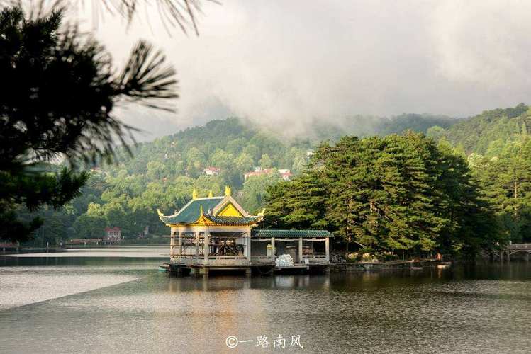 庐山现在热吗?庐山气温一般都是多少度-图1 庐山现在热吗?庐山气温一般都是多少度-图1