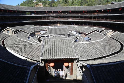 龙岩的冬天有什么特点?福建土楼温度多少-图2 龙岩的冬天有什么特点?福建土楼温度多少-图2