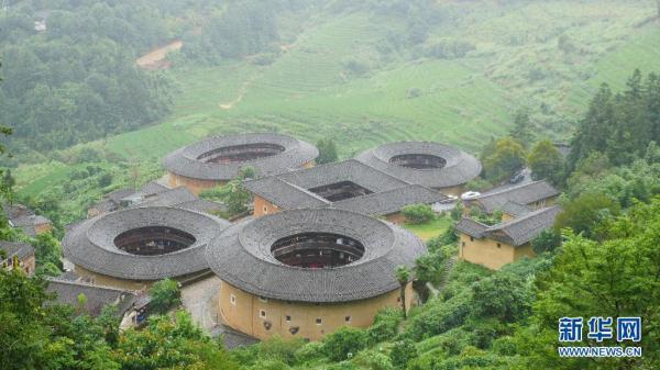 世界各地不同气候条件的住宅?福建土楼气温多少-图1 世界各地不同气候条件的住宅?福建土楼气温多少-图1