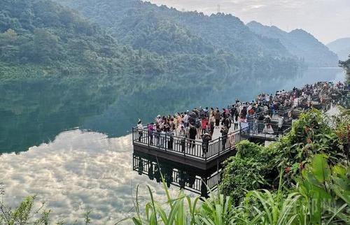 10月底去11月初3天时间去哪里旅游好?十月两人去郴州要准备多少钱-图3 10月底去11月初3天时间去哪里旅游好?十月两人去郴州要准备多少钱-图3