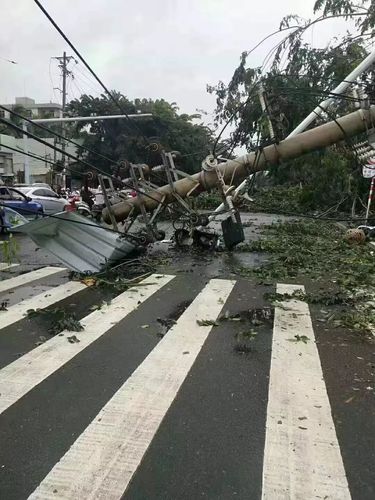 国家有没有规定(台风)风力达到几级不需要上班?台风多少级建筑工程停工-图3 国家有没有规定(台风)风力达到几级不需要上班?台风多少级建筑工程停工-图3