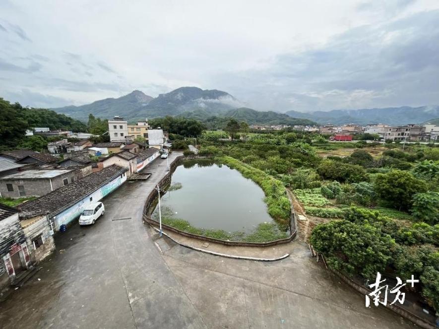 广东清远佛冈汤塘镇哪个村有姓李秋开头的?佛岗龙山镇邮编是多少-图2 广东清远佛冈汤塘镇哪个村有姓李秋开头的?佛岗龙山镇邮编是多少-图2