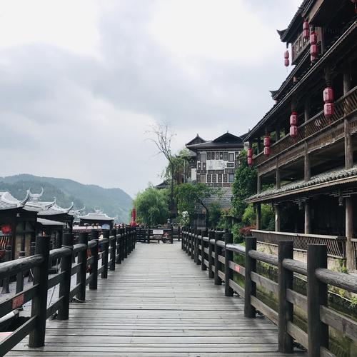 下司古镇和丹寨万达哪个好玩?麻江到宣威镇有多少公里-图1 下司古镇和丹寨万达哪个好玩?麻江到宣威镇有多少公里-图1