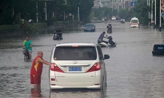 广州黄牌车限行规定?2020广州大暴雨的多少车被淹-图1 广州黄牌车限行规定?2020广州大暴雨的多少车被淹-图1