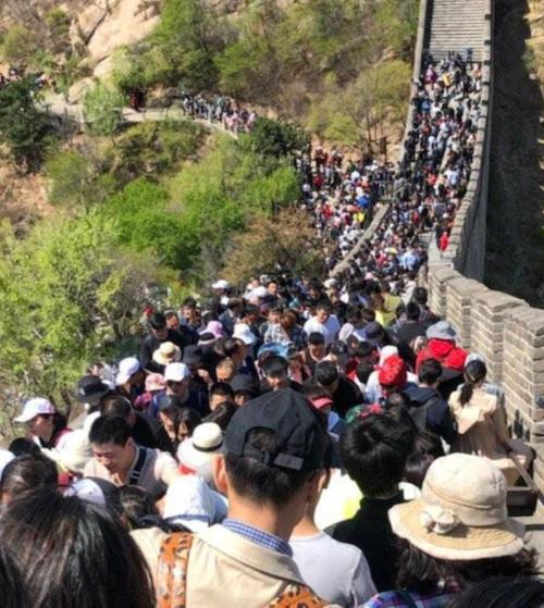 2019年国庆长城旅游客流量?2019国庆现场有多少人参加-图3 2019年国庆长城旅游客流量?2019国庆现场有多少人参加-图3