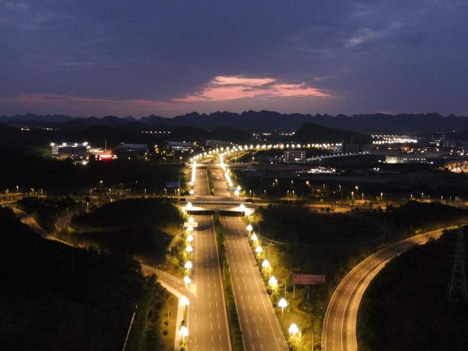 贵安新区七夕节晚上有什么活动吗?贵安晚上多少度-图2 贵安新区七夕节晚上有什么活动吗?贵安晚上多少度-图2