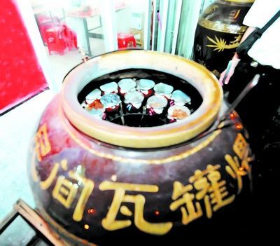 开个瓦罐汤点需要办些什么?还有就是需要投资多少钱?土特产开店投资机器生产设备多少钱-图1 开个瓦罐汤点需要办些什么?还有就是需要投资多少钱?土特产开店投资机器生产设备多少钱-图1