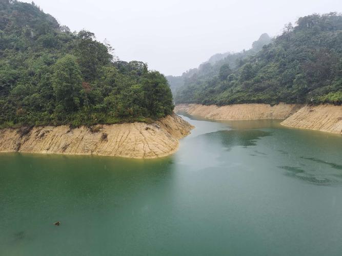 河源新丰江的水有多少度?河源最低温度是多少-图2 河源新丰江的水有多少度?河源最低温度是多少-图2