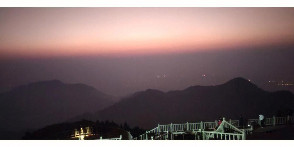 7月夜爬衡山冷不冷?衡山与地面相差多少温度-图3 7月夜爬衡山冷不冷?衡山与地面相差多少温度-图3