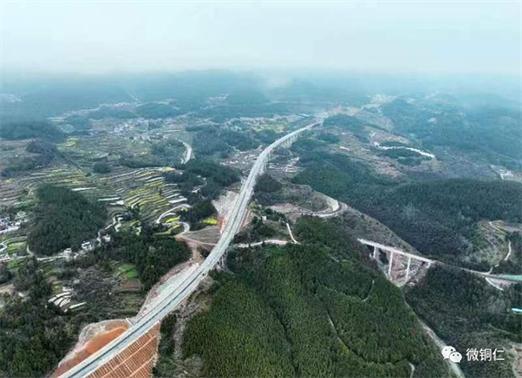贵州德余高速途经地?凤冈到亭子坝镇多少公里-图2 贵州德余高速途经地?凤冈到亭子坝镇多少公里-图2