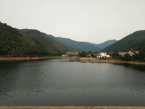 宜兴湖父周围适合带小孩玩的景点?宜兴市张渚镇的气温是多少度-图2 宜兴湖父周围适合带小孩玩的景点?宜兴市张渚镇的气温是多少度-图2