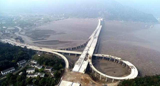 浙江温州瓯海区老竹到龙湾滨海怎么走?温州龙湾滨海今天多少度-图1 浙江温州瓯海区老竹到龙湾滨海怎么走?温州龙湾滨海今天多少度-图1