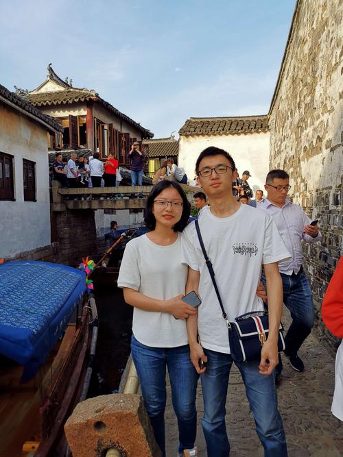 苏州几月份穿短袖?苏州多少度穿长袖-图2 苏州几月份穿短袖?苏州多少度穿长袖-图2