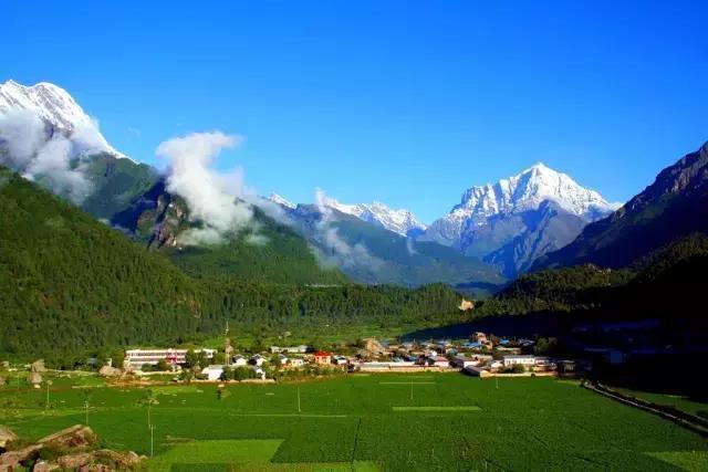 吉隆坡10月份天气?吉隆沟最高气温是多少度-图1 吉隆坡10月份天气?吉隆沟最高气温是多少度-图1