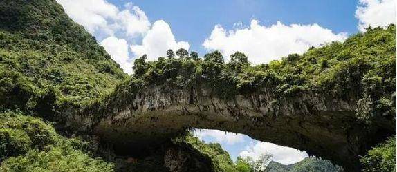 默西南州有什么好景点?隆林天生桥多少公里-图1 默西南州有什么好景点?隆林天生桥多少公里-图1