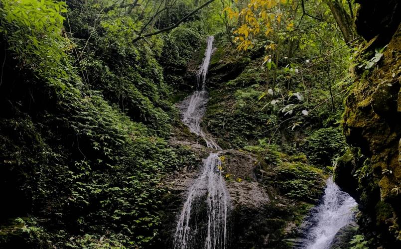 什邡红峡谷和神瀑沟哪个好玩什邡有多少风景区-图1 什邡红峡谷和神瀑沟哪个好玩什邡有多少风景区-图1