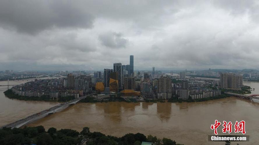柳州狂风暴雨怎么回事?今天柳州台风多少级-图1 柳州狂风暴雨怎么回事?今天柳州台风多少级-图1