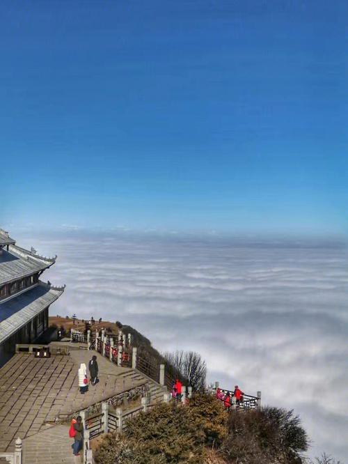 峨眉山山顶温度?现在峨眉山上温度多少-图2 峨眉山山顶温度?现在峨眉山上温度多少-图2