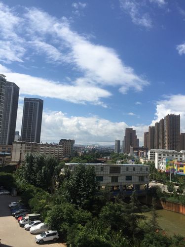 安宁夏天气候怎么样?昆明安宁夏天多少度-图2 安宁夏天气候怎么样?昆明安宁夏天多少度-图2