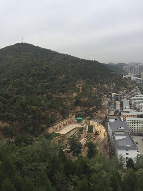 延安温度10度要穿什么衣服?陕西延安温度多少-图2 延安温度10度要穿什么衣服?陕西延安温度多少-图2