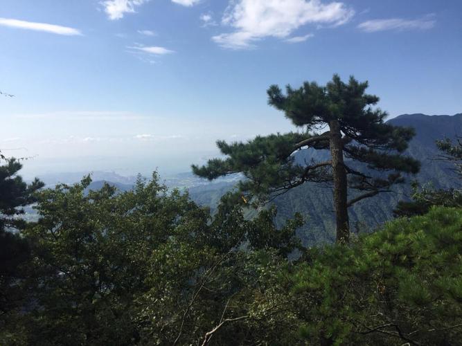 夏天庐山山顶冷吗？江西庐山今天气温多少-图3