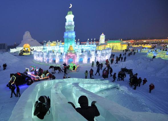 哈尔滨冰雪大世界到底有多冷?哈尔滨今天的天气预报是多少度-图3 哈尔滨冰雪大世界到底有多冷?哈尔滨今天的天气预报是多少度-图3