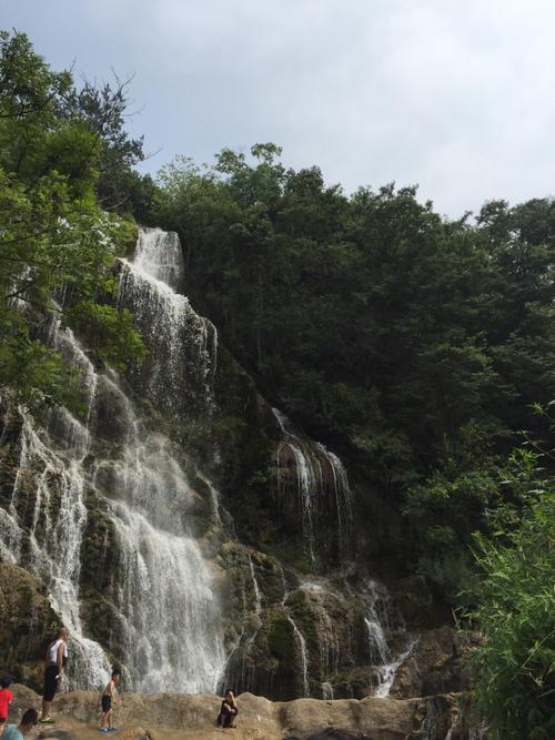 听说湖北荆门市有一个叫绿林山的风景区,适合老人家去旅游吗?荆门的温度是多少-图3 听说湖北荆门市有一个叫绿林山的风景区,适合老人家去旅游吗?荆门的温度是多少-图3
