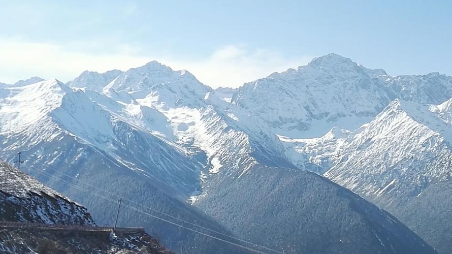 夹金山现在还是雪山吗?夹金山温度多少-图2 夹金山现在还是雪山吗?夹金山温度多少-图2