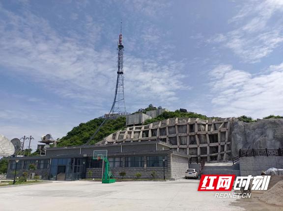 湘西羊峰山海拔多高?湖南省永顺县松柏镇邮政编码是多少-图1 湘西羊峰山海拔多高?湖南省永顺县松柏镇邮政编码是多少-图1