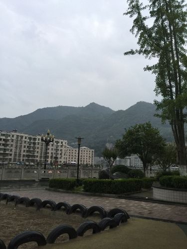 安康冬季气温适合宜居么?陕西安康最冷多少度-图2 安康冬季气温适合宜居么?陕西安康最冷多少度-图2