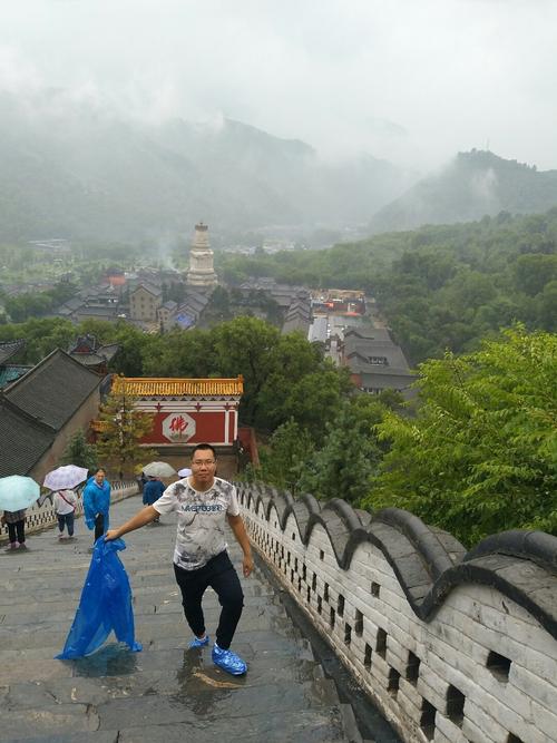 4月份去五台山冷不冷?五台山景区气温多少-图1 4月份去五台山冷不冷?五台山景区气温多少-图1