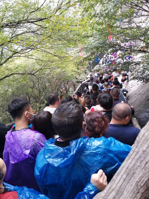 国庆去华山冷吗?国庆节气温是多少天-图3 国庆去华山冷吗?国庆节气温是多少天-图3